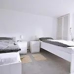 Apartman Work & In Near Cologne