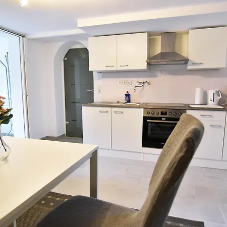 Work & In Near Cologne Appartamento